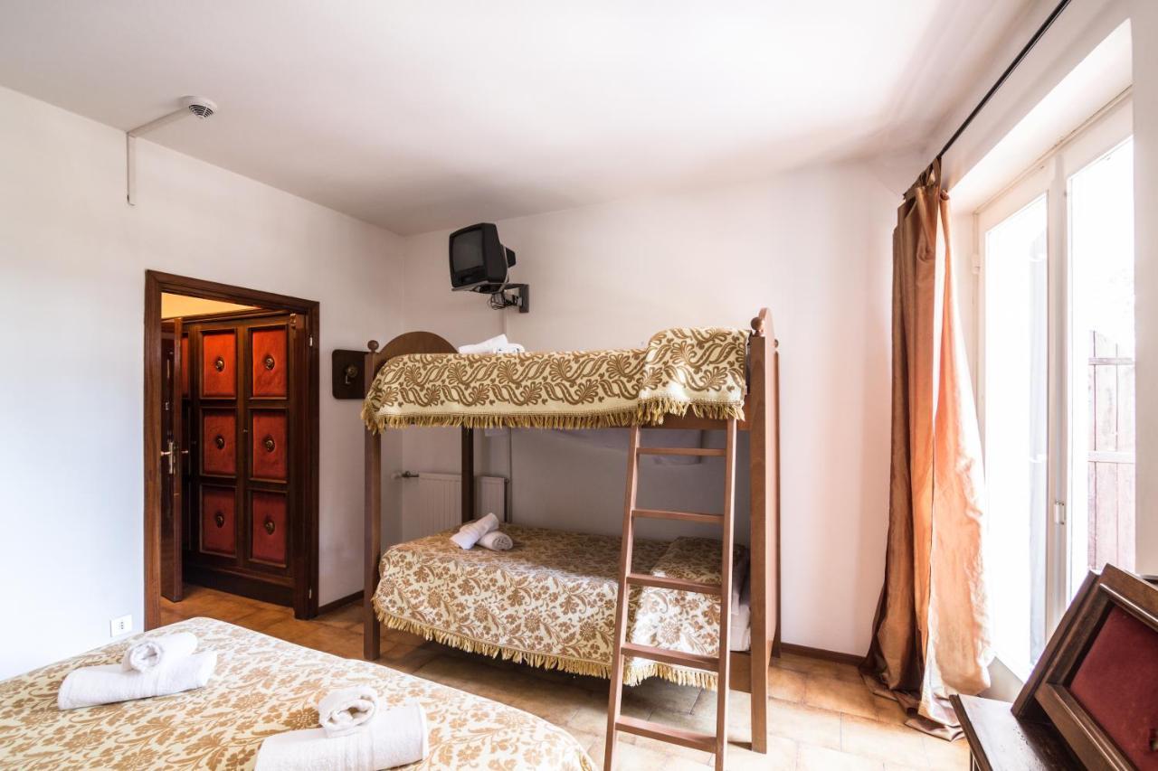 Hostel Il Pirata Cavareno Habitación foto